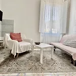Firenze Apartment